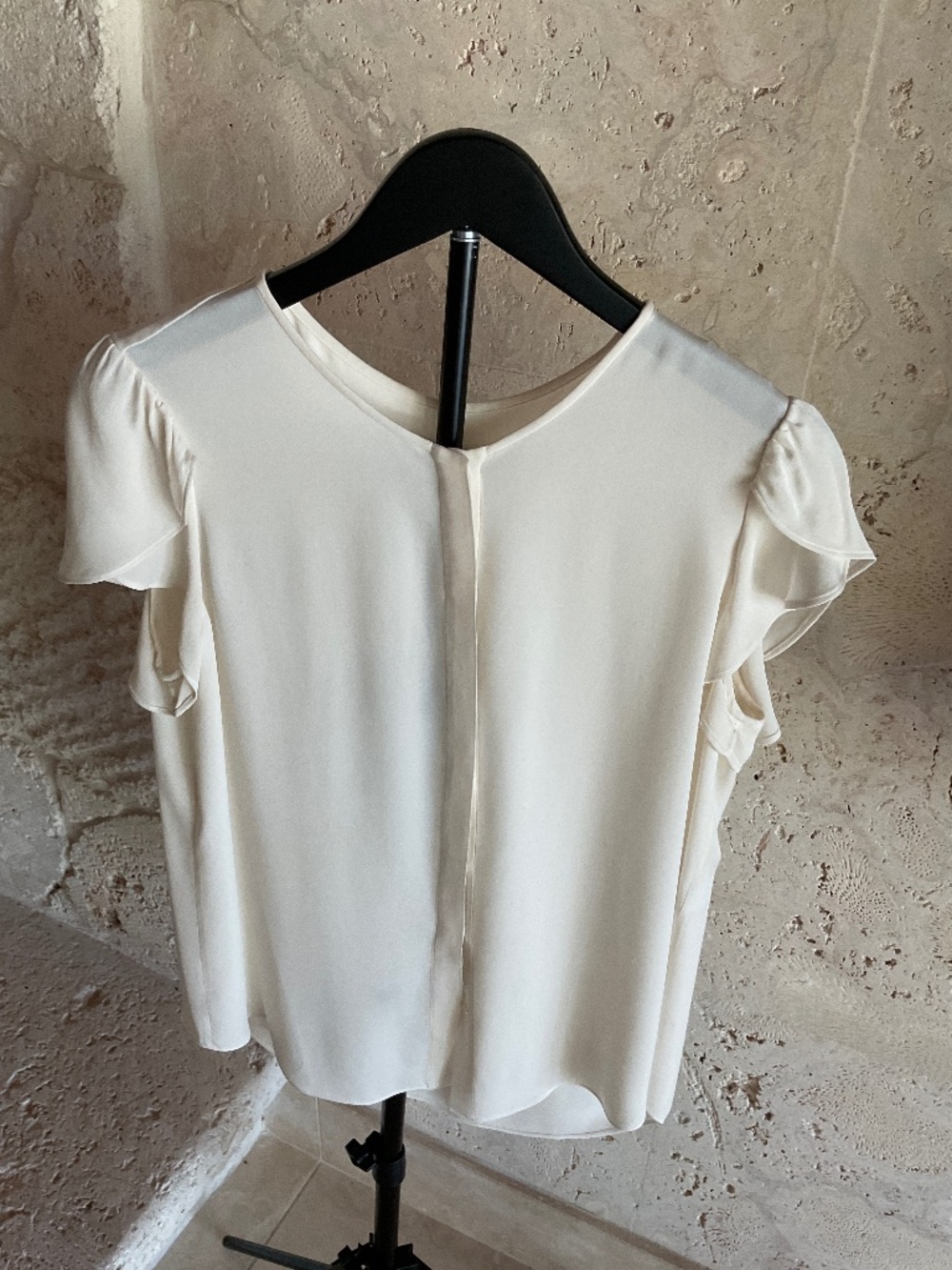 Diane Von Furstenberg Silk blouse Cream size 12